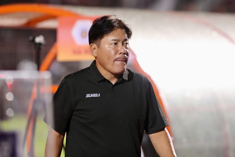 CLB Hà Nội chia tay HLV Nhật Bản